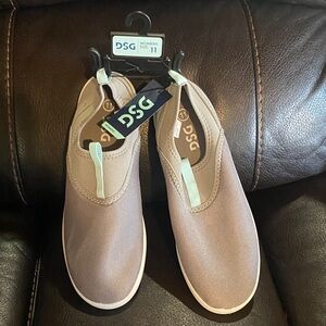 DSG Women's Slip-On Sneakers in Gray with Mint Pull Tabs